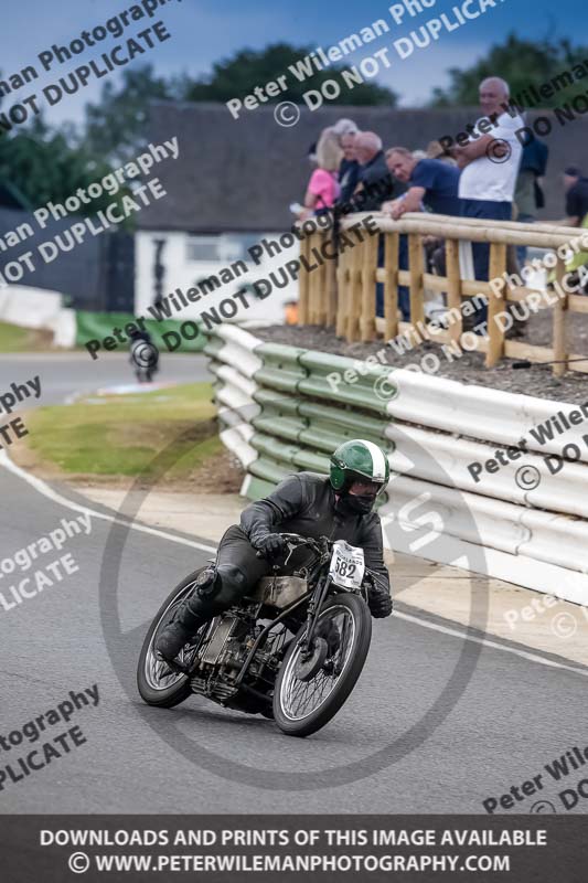 Vintage motorcycle club;eventdigitalimages;mallory park;mallory park trackday photographs;no limits trackdays;peter wileman photography;trackday digital images;trackday photos;vmcc festival 1000 bikes photographs
